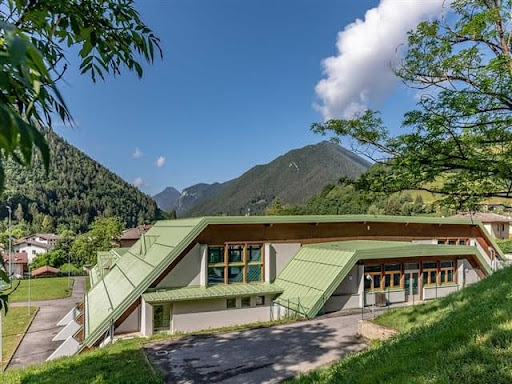 coperture per tetti piani casa in montagna